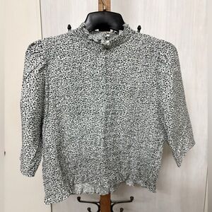 Cute spring top! NWT.
